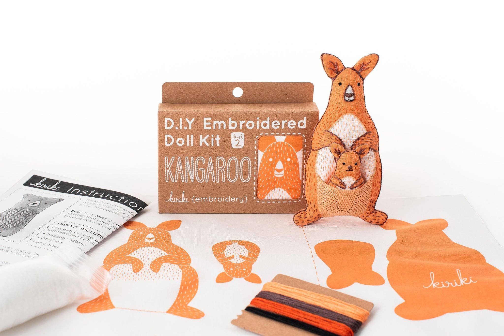 Kit de peluche bordado modelo Canguro de Kiriki Press - Image 3