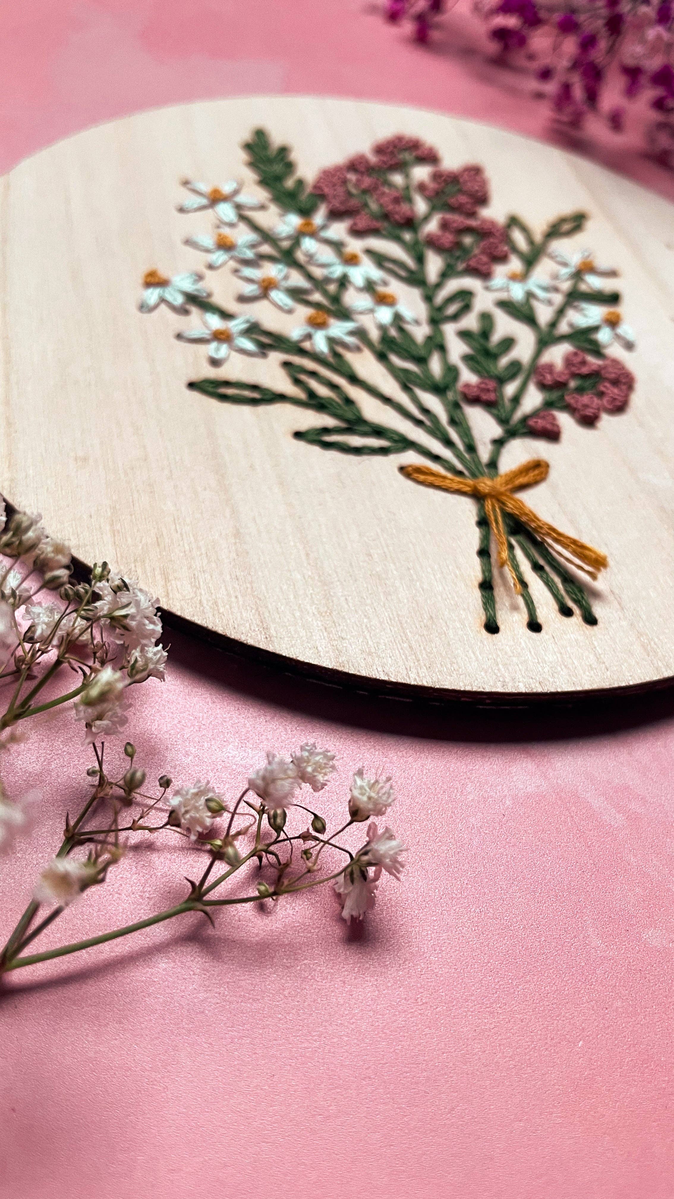 Kit de bordado en madera Ramo de Flores - Kneckes & Compagnie - Image 4