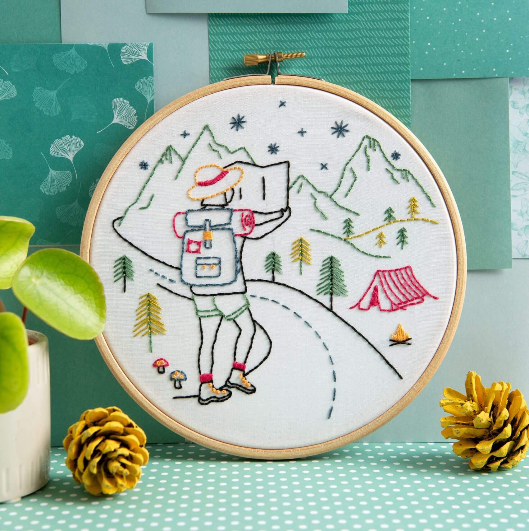 Kit de Bordado "Explore Nature" - Hawthorn Handmade | Wonderful Women Collection - Image 3