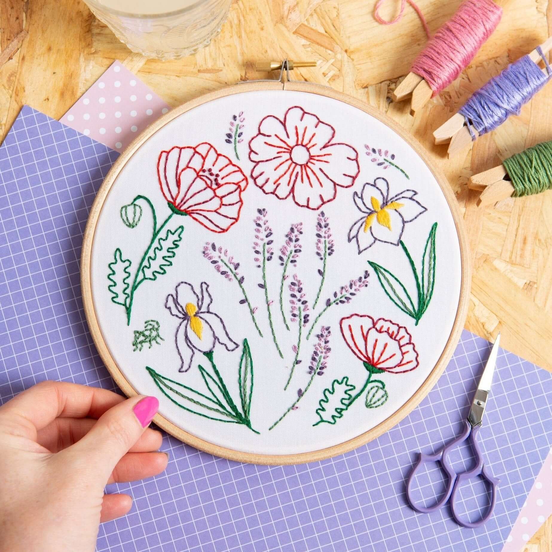 Kit de Bordado "Fields of Provence" - Hawthorn Handmade - Image 2