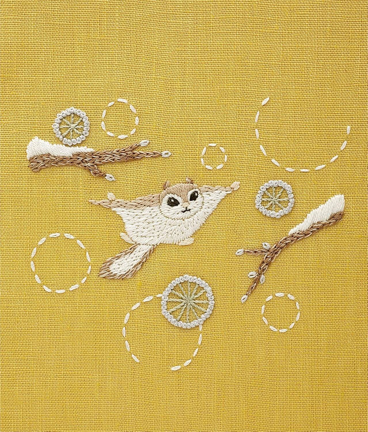 Kit de bordado: "Los 12 meses de los animales del bosque", diseñado por Chicchi para DMC Japan - Image 9